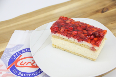 Waldbeerschnitte